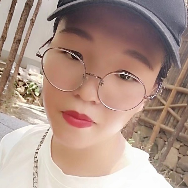跳跃苦恋初妆的照片