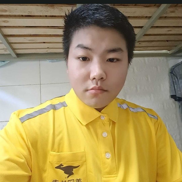 苗康龙的照片