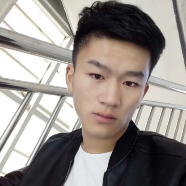 心情凝眸微笑的照片