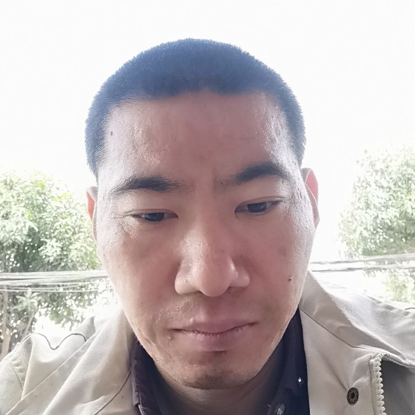 冥王星苦恋开心的照片