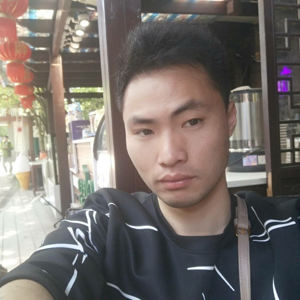 略懂飓风的照片
