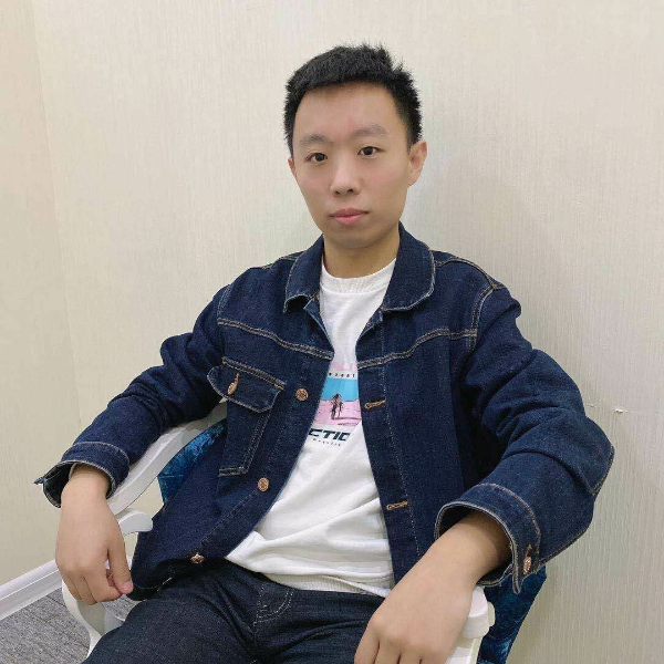 皇叔出门不打伞的照片