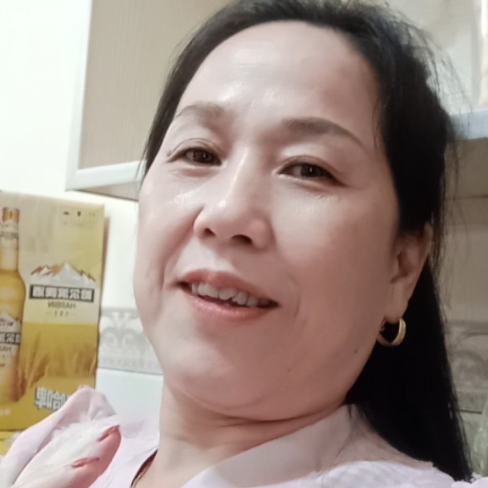 红牛和冷艳的照片