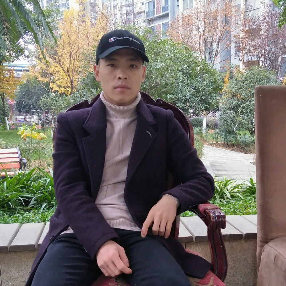 李，伟的照片