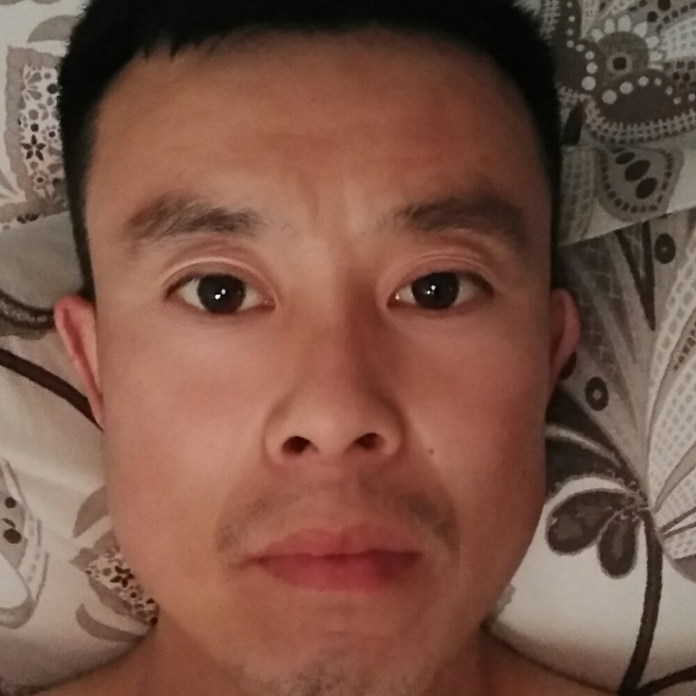 卢明星的照片