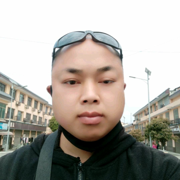 体贴爱恋心锁的照片