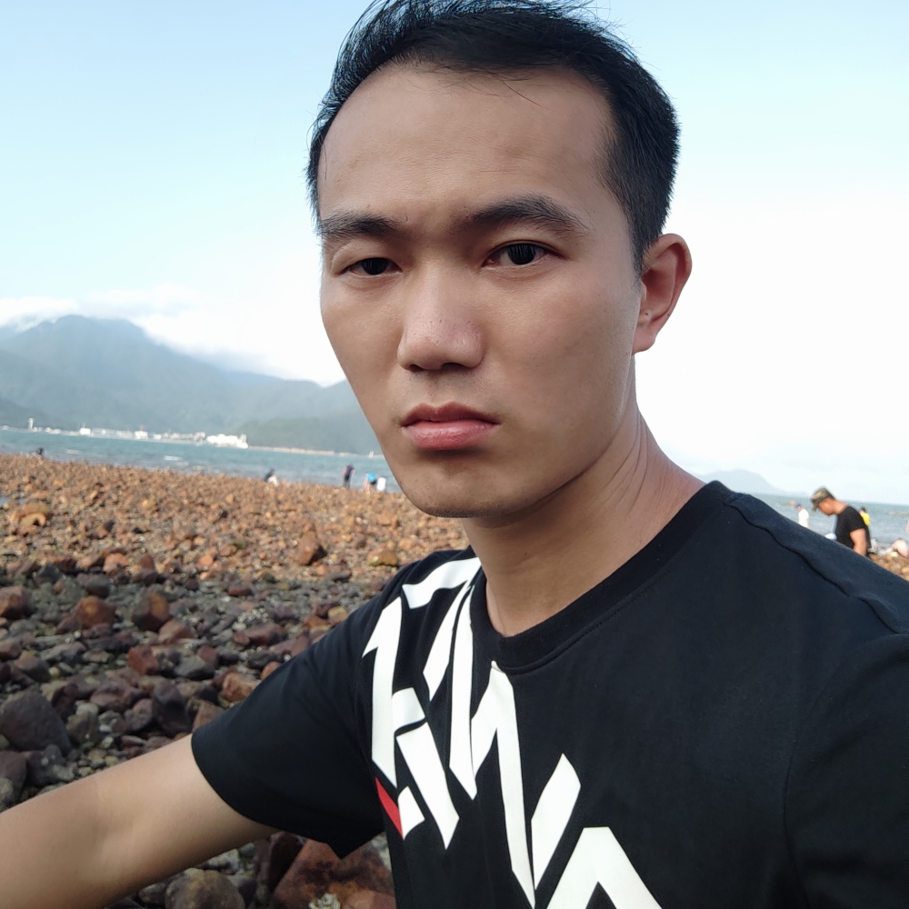 人机小哥哥的照片