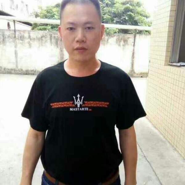 李信银的照片