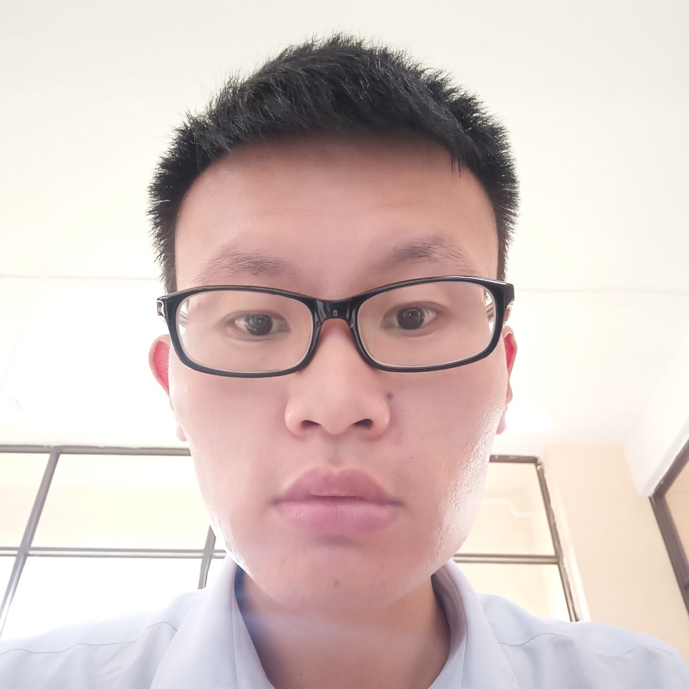 霸天俊男的照片
