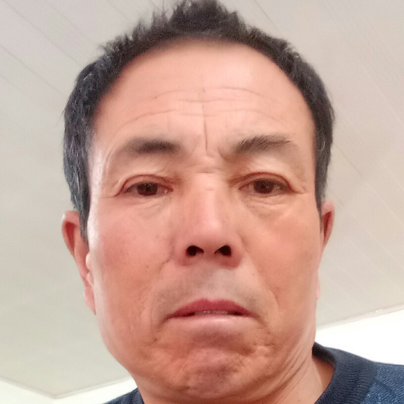 光亮深拥回忆的照片