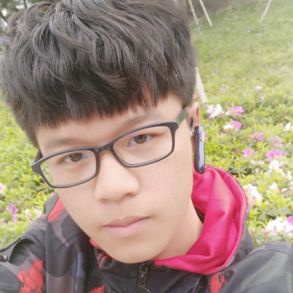 怕孤单的青衫的照片