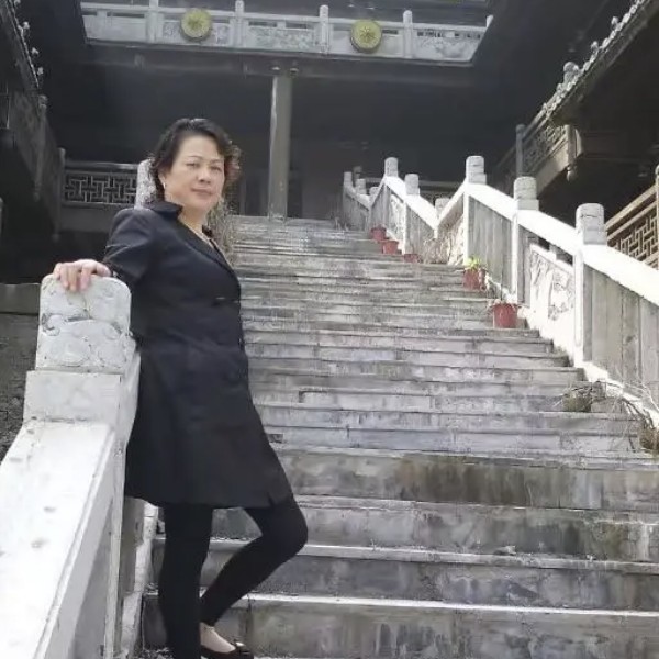 刺猬文静的照片