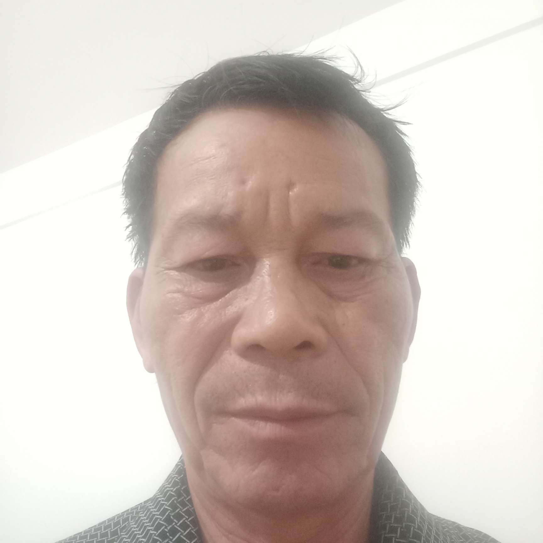 认真等待机器猫的照片
