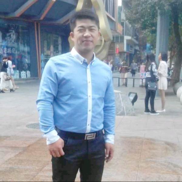 一直等候你出现的照片