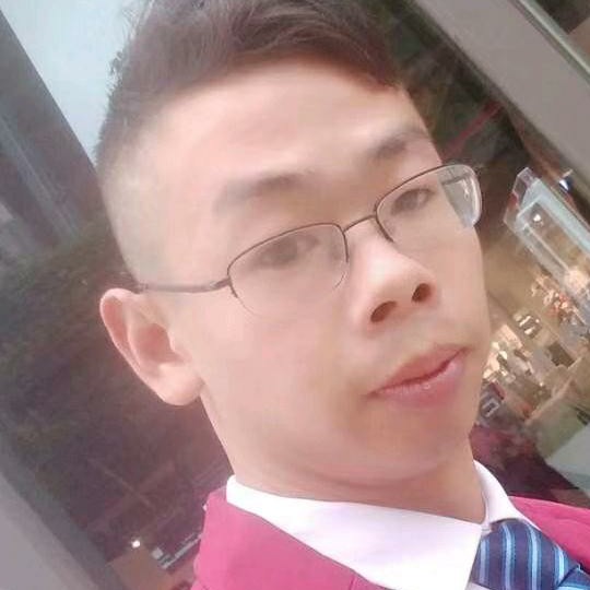 何礼丁的照片