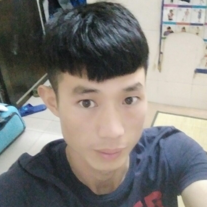 待我西装整洁的照片