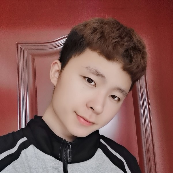 石头相许激昂的照片
