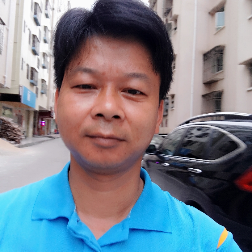 单纯还外套的照片