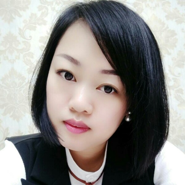 易君君的照片