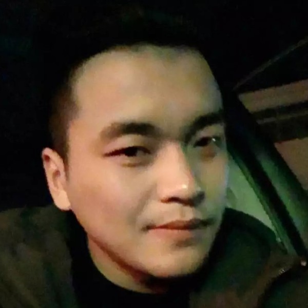 仇大大的照片