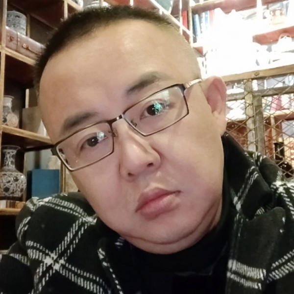 优雅的胖胖的照片