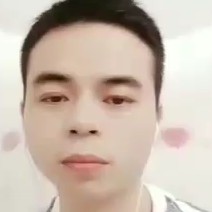 李华森的照片
