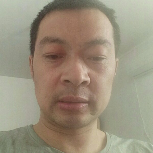 青栀向明媚的照片