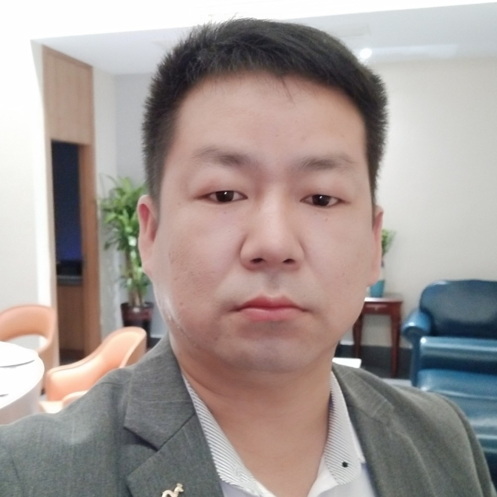 袁安龙的照片