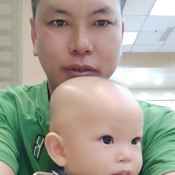 徐成群的照片