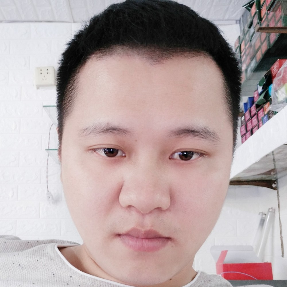 落后猫咪的照片