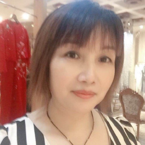 口红向受伤的照片