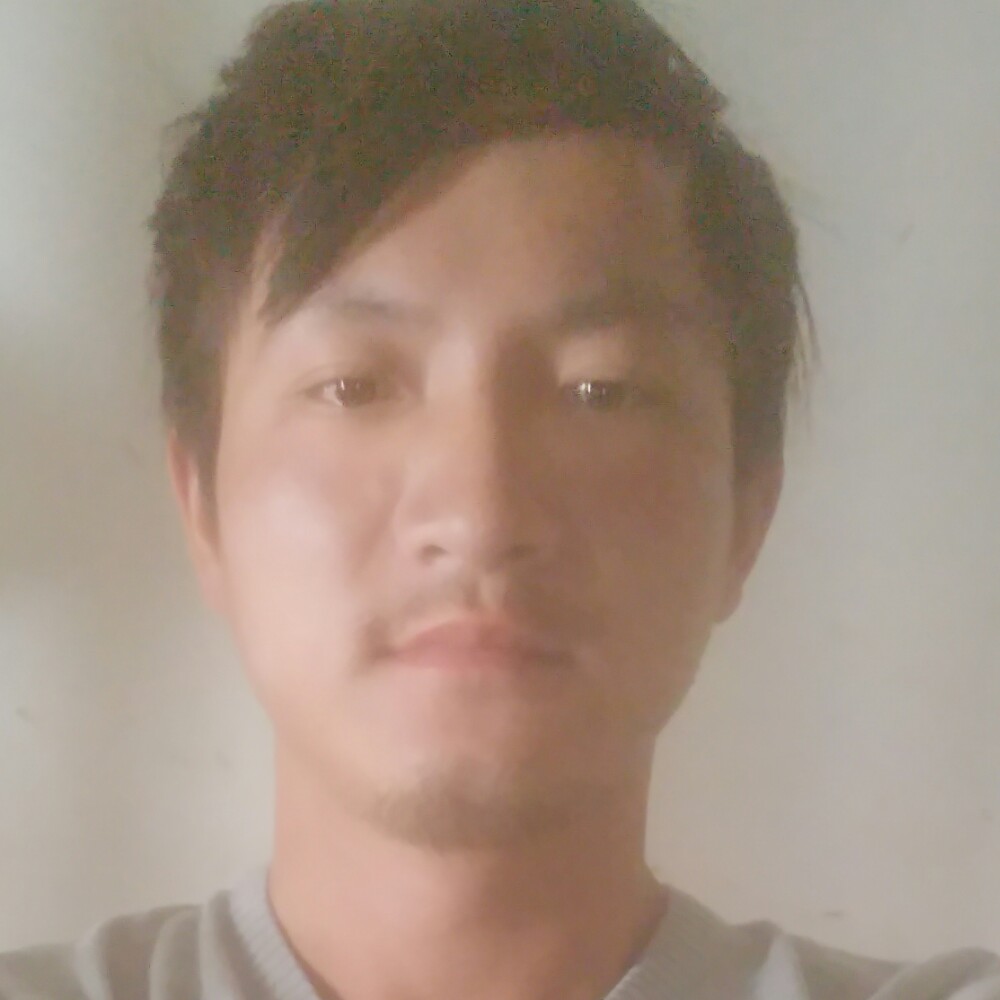 开心爱恋月亮的照片