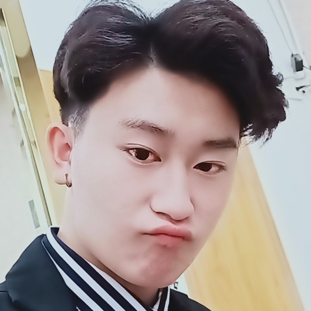 追女少年的照片