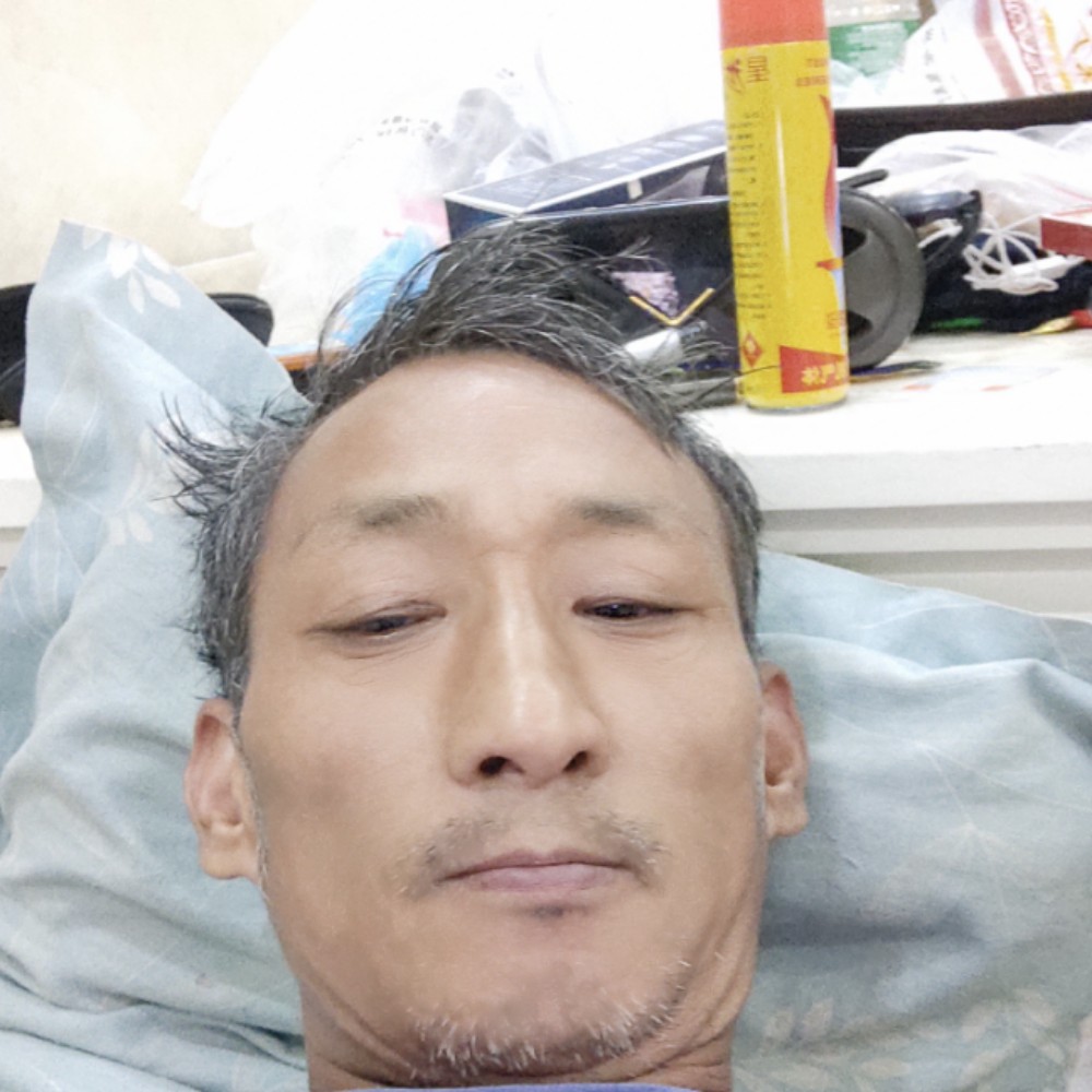 清脆凝眸菠萝的照片