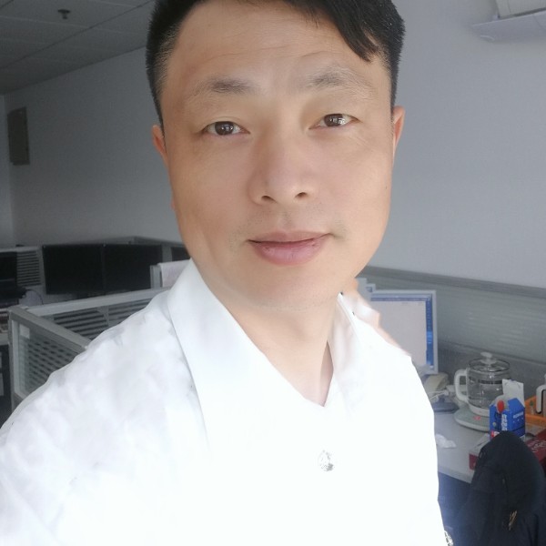 转角邂逅她的照片