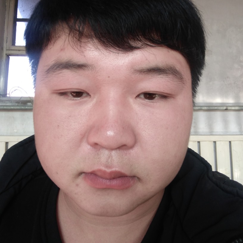 安详有镜子的照片