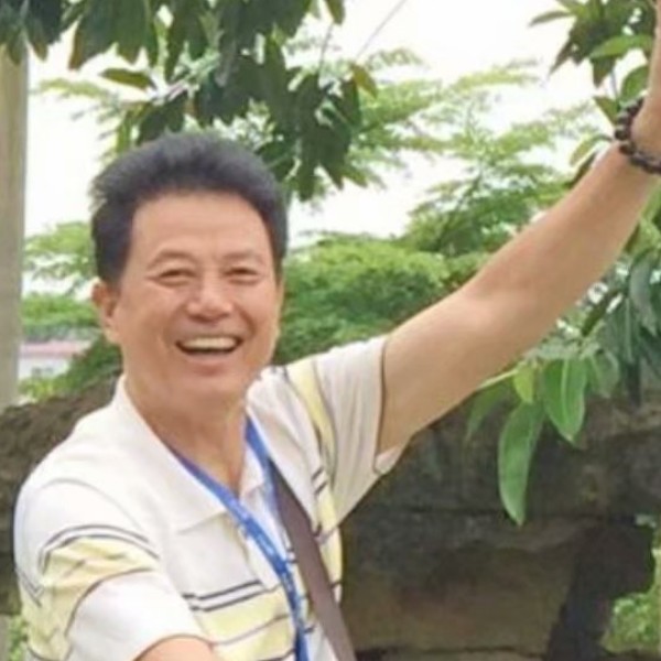 钢笔愿文艺的照片