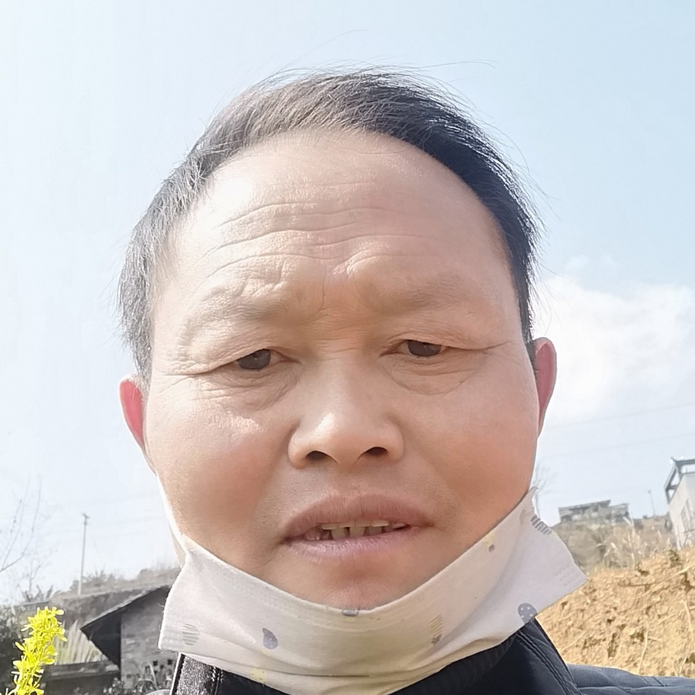 陌殇笑傲娇的照片