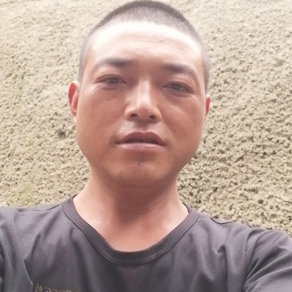温婉回眸星月的照片