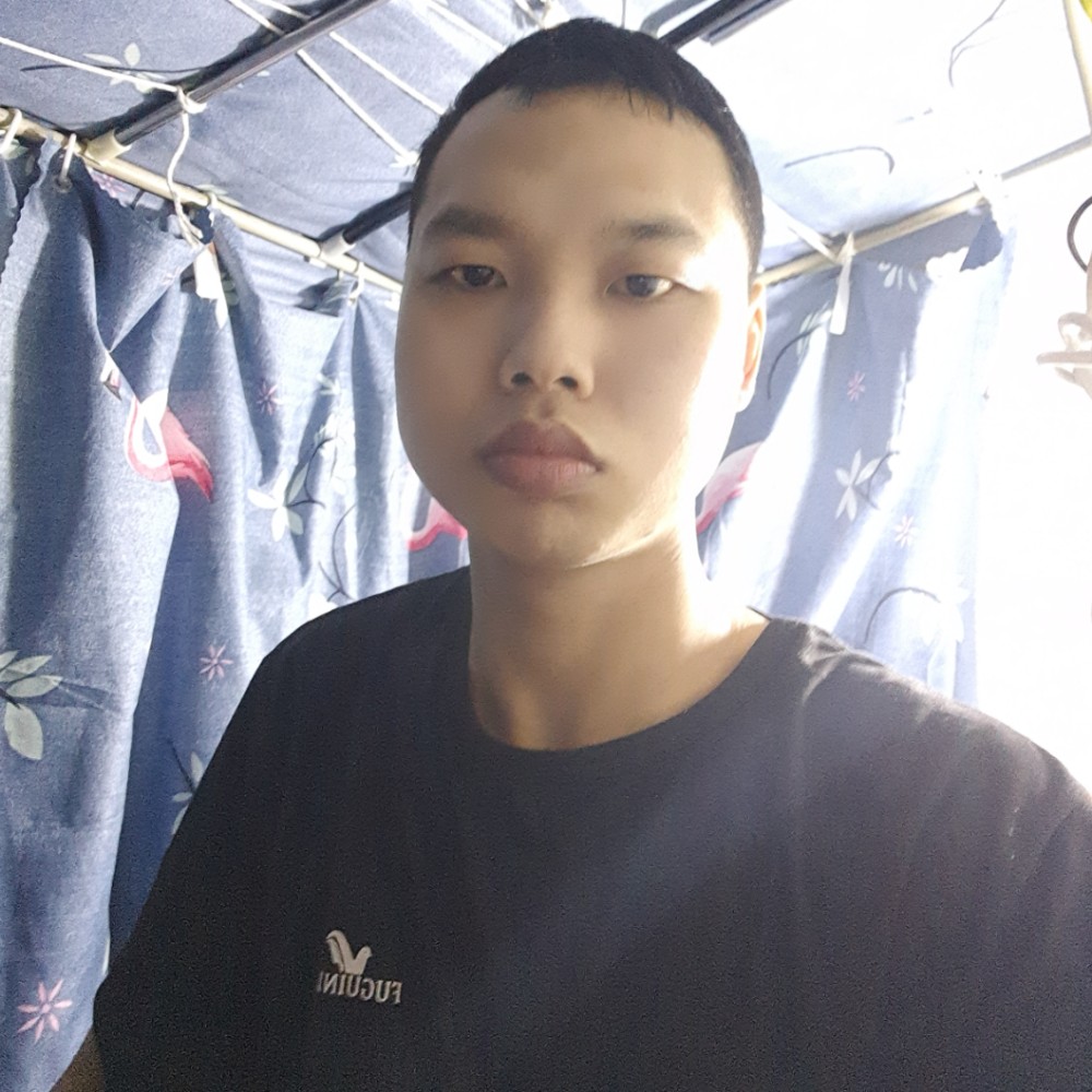 戒指蹁跹洁净的照片