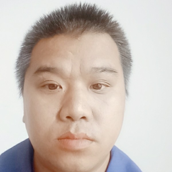 谭久仰的照片