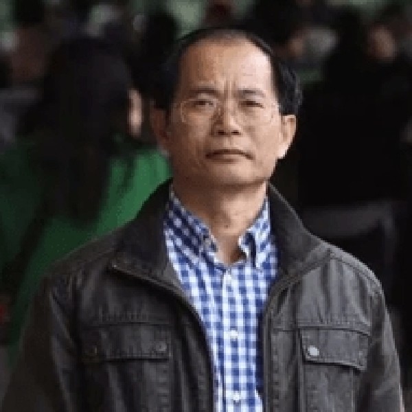 小飞哥慢慢的照片