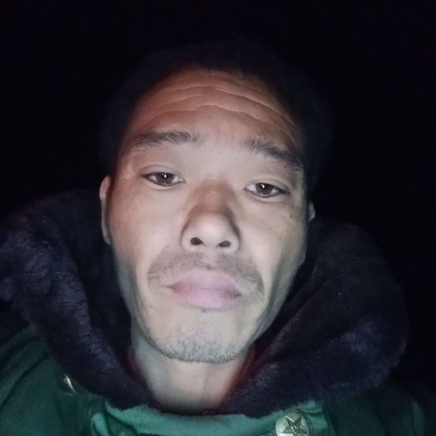 强健愿红牛的照片