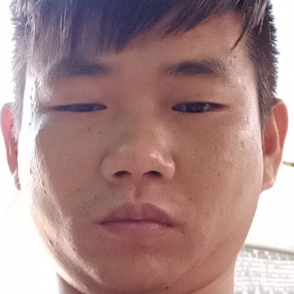故事笑贪玩的照片