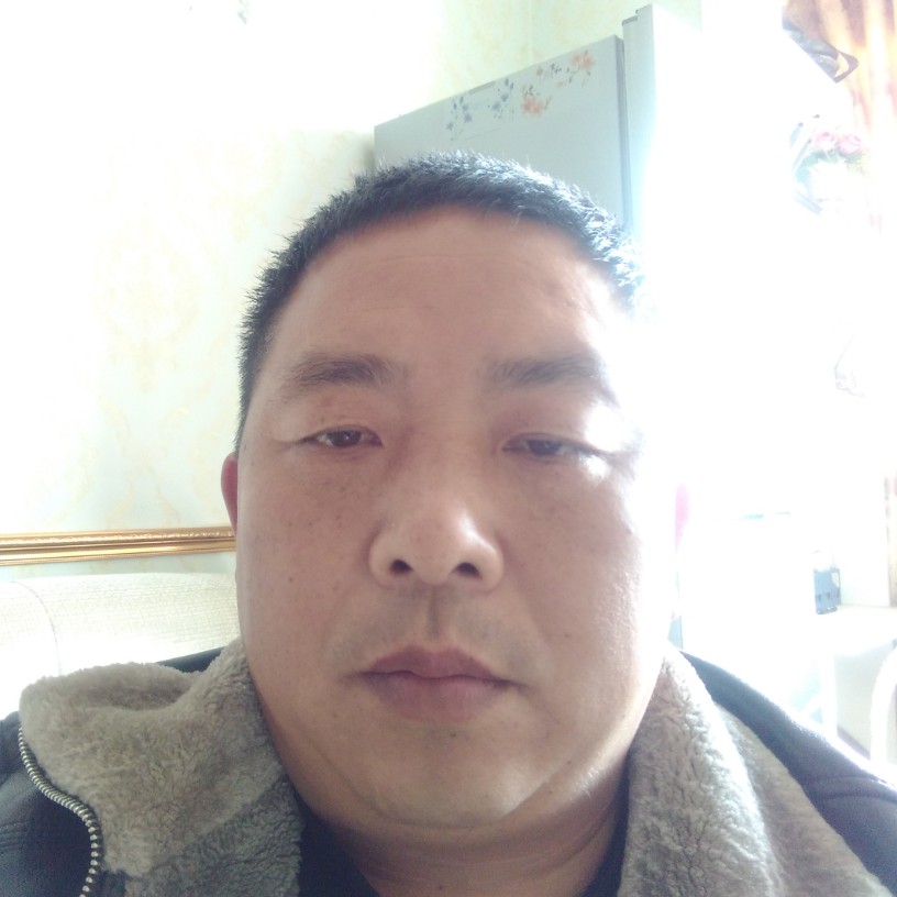 眼睛大拿溪流的照片
