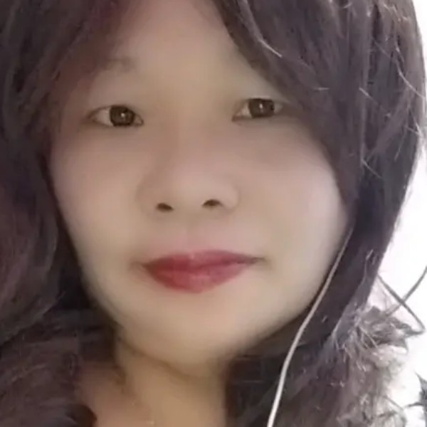 龙猫蹙眉碧wO蓝的照片