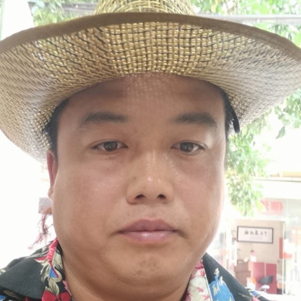 肖金文的照片
