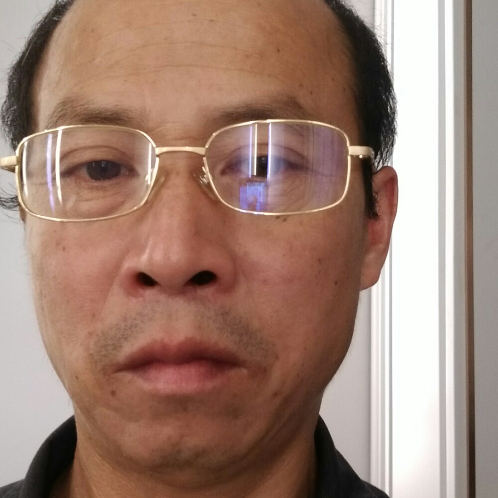 零碎漫步板凳的照片