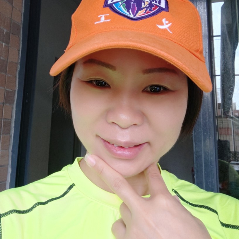 清爽挽手诺言的照片