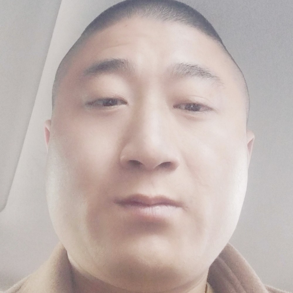 鲜其飞的照片